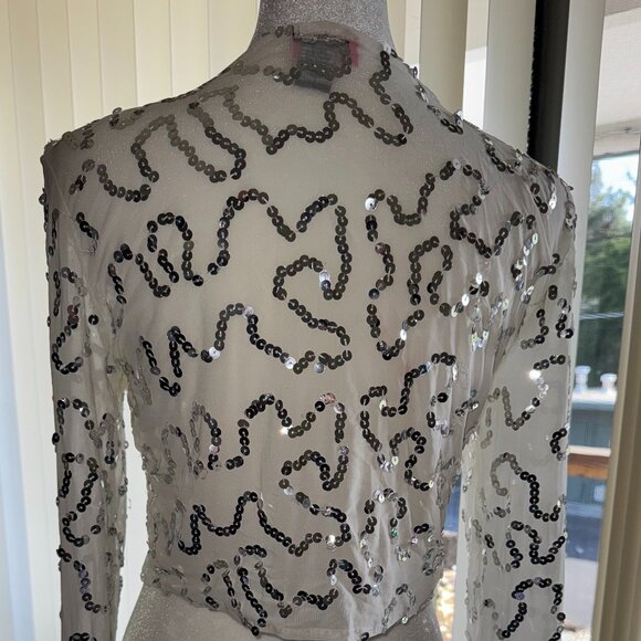 Ladies Cropped Sequin Cardigan Jacket Shirt Long Sleeve Top Betsey Johnson SZE L - Picture 9 of 15